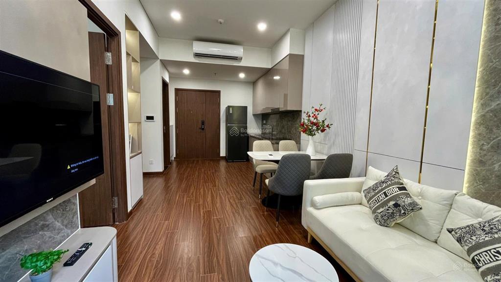 Cho thuê 1 ngủ + 1 tòa h3 full đồ 9 triệu/sẵn nhà giao ngay tại vinhomes ocean park