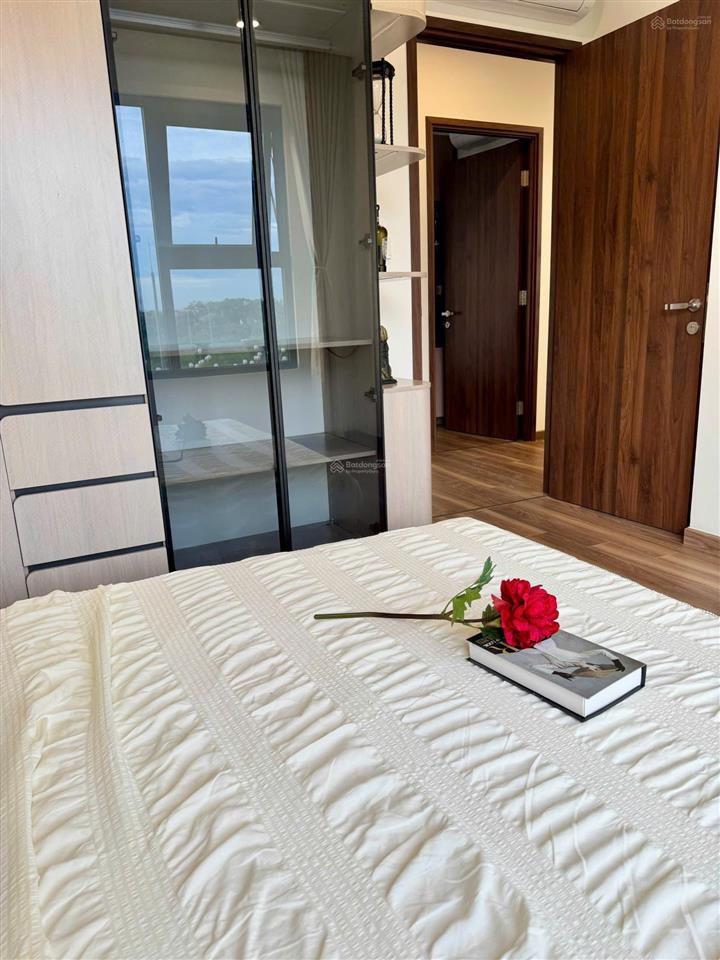 3 phòng ngủ tòa zurich 3 cho thuê full đồ vừa setup  20 triệu sẵn nhà ở ngay