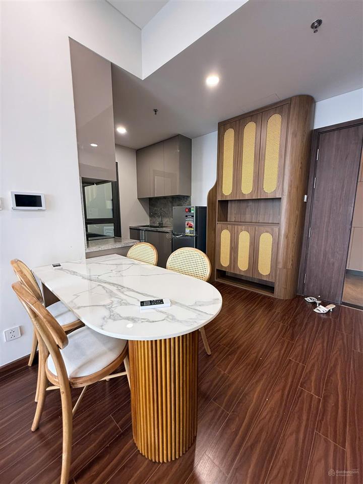Cho thuê 2 ngủ 2wc full đồ 14 triệu view biển hồ tòa m3 masteri vinhomes ocean park