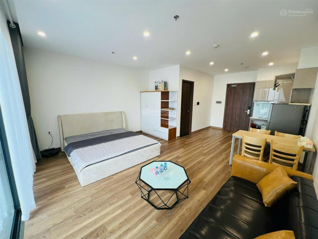 Studio full đồ tòa zurich 3 cho thuê 6,7 triệu sẵn nhà ở luôn