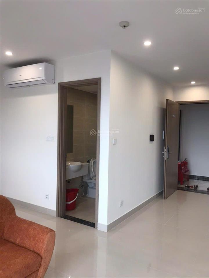 Cho thuê căn 2 ngủ 2wc căn góc đồ cơ bản giá 7.5 triệu tòa s1.11