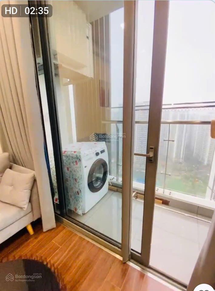 Cho thuê 1 ngủ masteri tòa h2 full đồ 9.5 triệu bao phí quản lý tại vin1