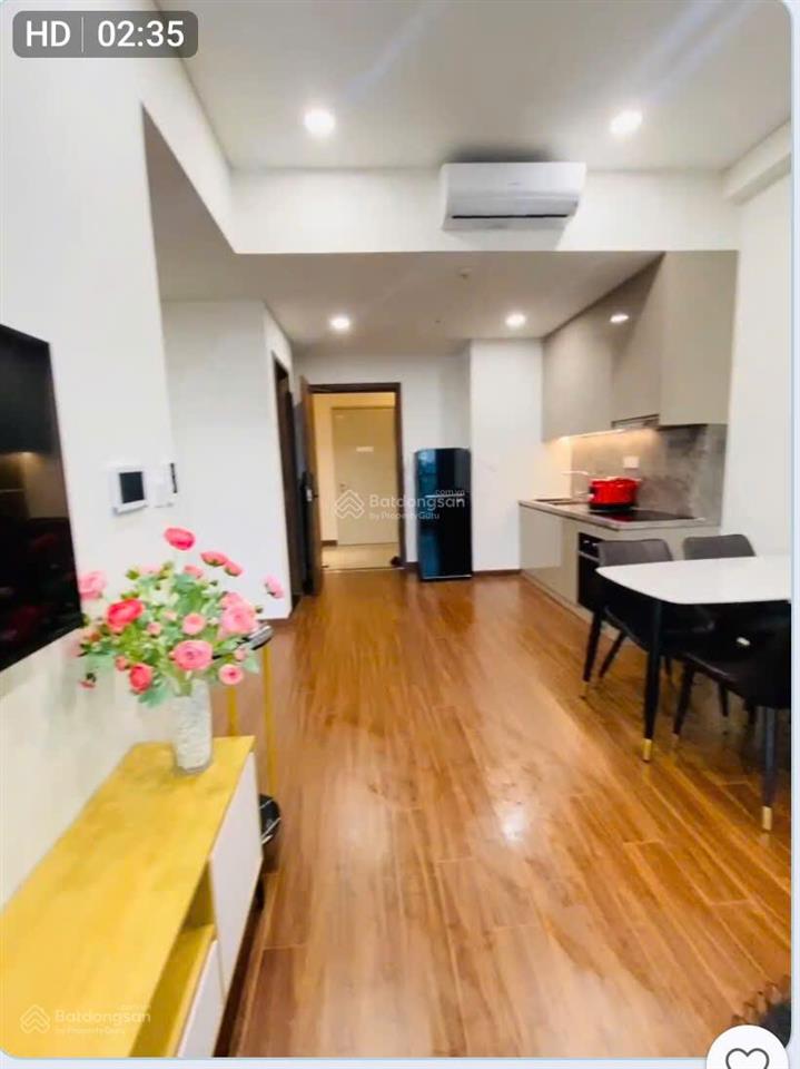 Cho thuê 1 ngủ masteri tòa h2 full đồ 9.5 triệu bao phí quản lý tại vin1