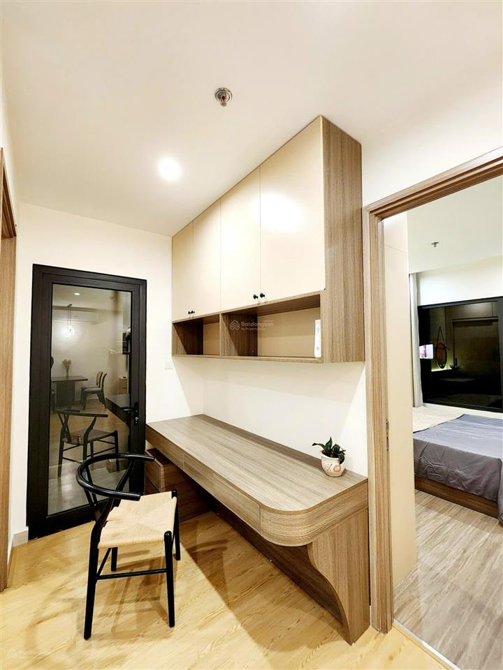 Cho thuê căn 2 ngủ 55m full đồ tòa s2.09 tầng 18 giá 8 triệu, căn siêu đẹp tại vin 1
