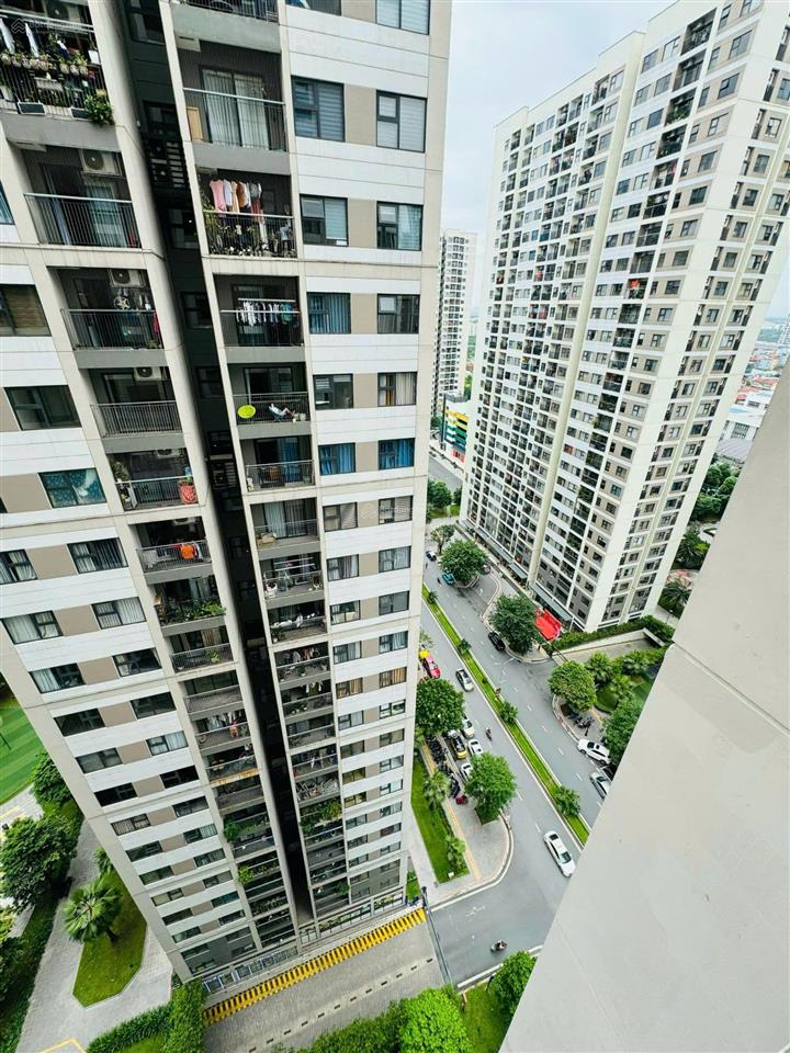 Cho thuê căn 2 ngủ 55m full đồ tòa s2.09 tầng 18 giá 8 triệu, căn siêu đẹp tại vin 1