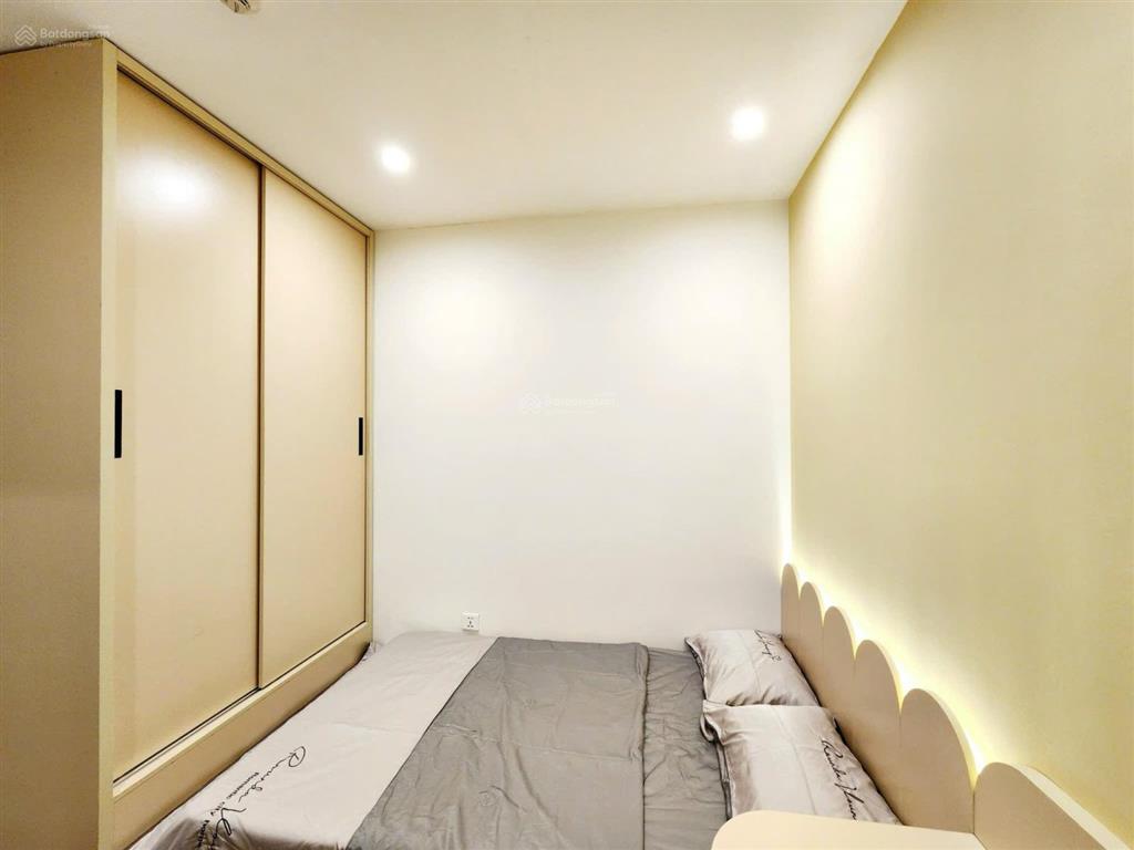 Cho thuê căn 2 ngủ 55m full đồ tòa s2.09 tầng 18 giá 8 triệu, căn siêu đẹp tại vin 1
