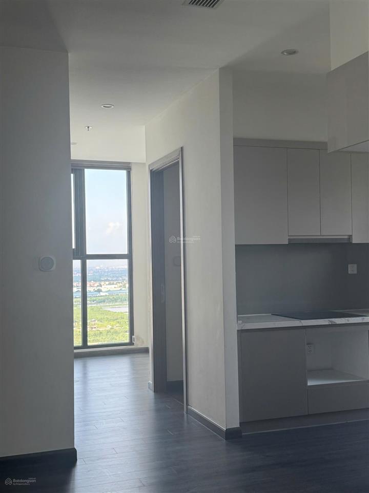 3 ngủ đồ nguyên bản tòa r1.05 diện tích 100m view biển hồ  cho thuê 13 triệu