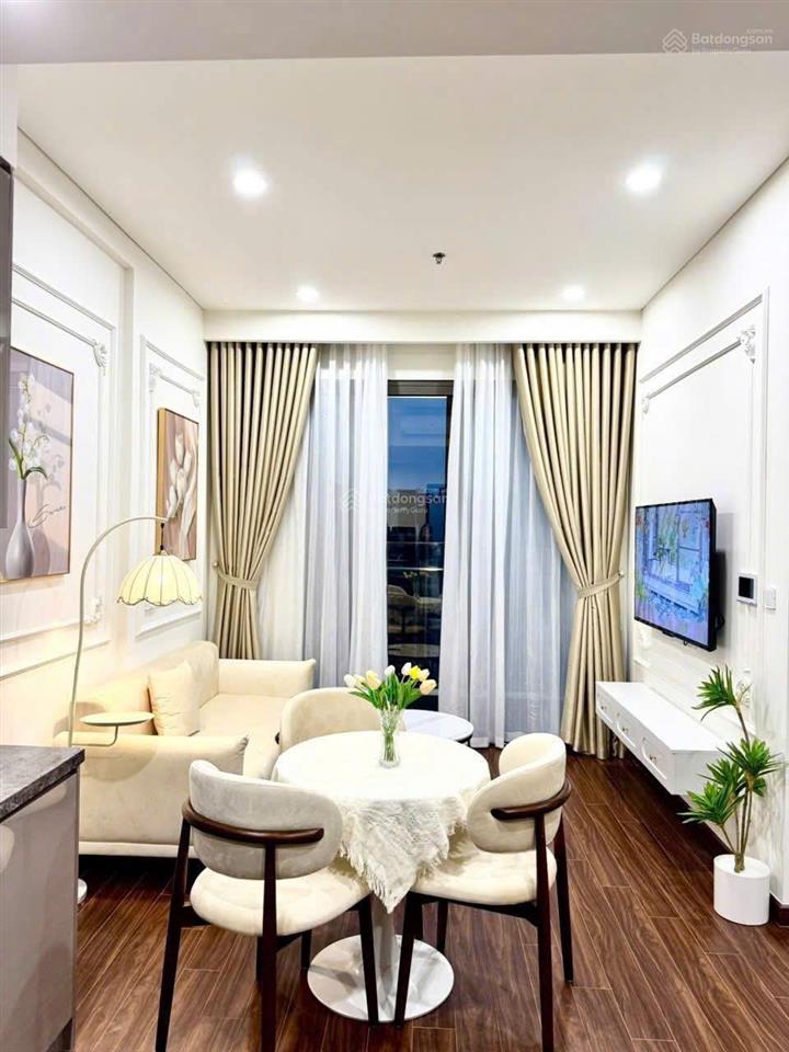 Cho thuê căn 1pn+1 full đồ tòa h1 tầng 25 giá 10 triệu sẵn nhà vào được ngay