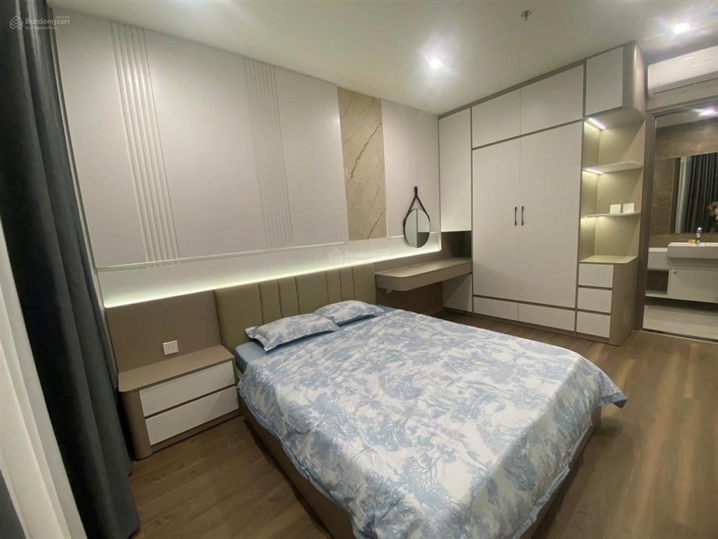 Cho thuê căn 2 ngủ 2wc tòa be1 phân khu beverly mới setup nội thất vào ở được ngay,  0847 633 ***