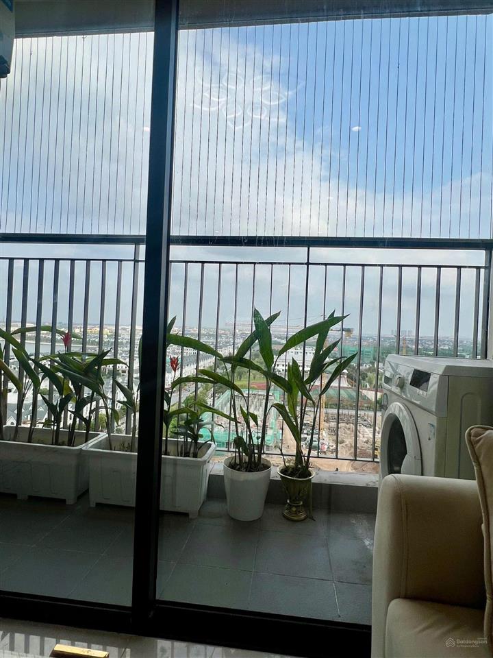 1 ngủ+1 full đồ view vinuni, view biển hồ cho thuê 7.5 triệu sẵn nhà vào ở được ngay