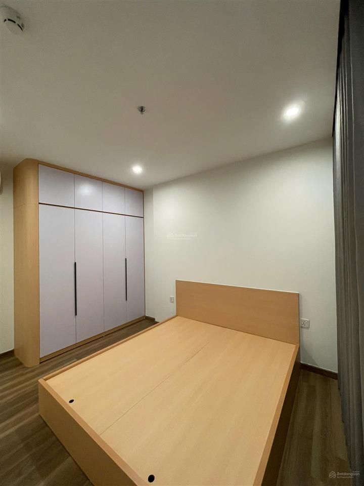 2 ngủ diện tích 75m tòa zurich cho thuê full đồ 10 triệu sẵn nhà vào được luôn tại vhop