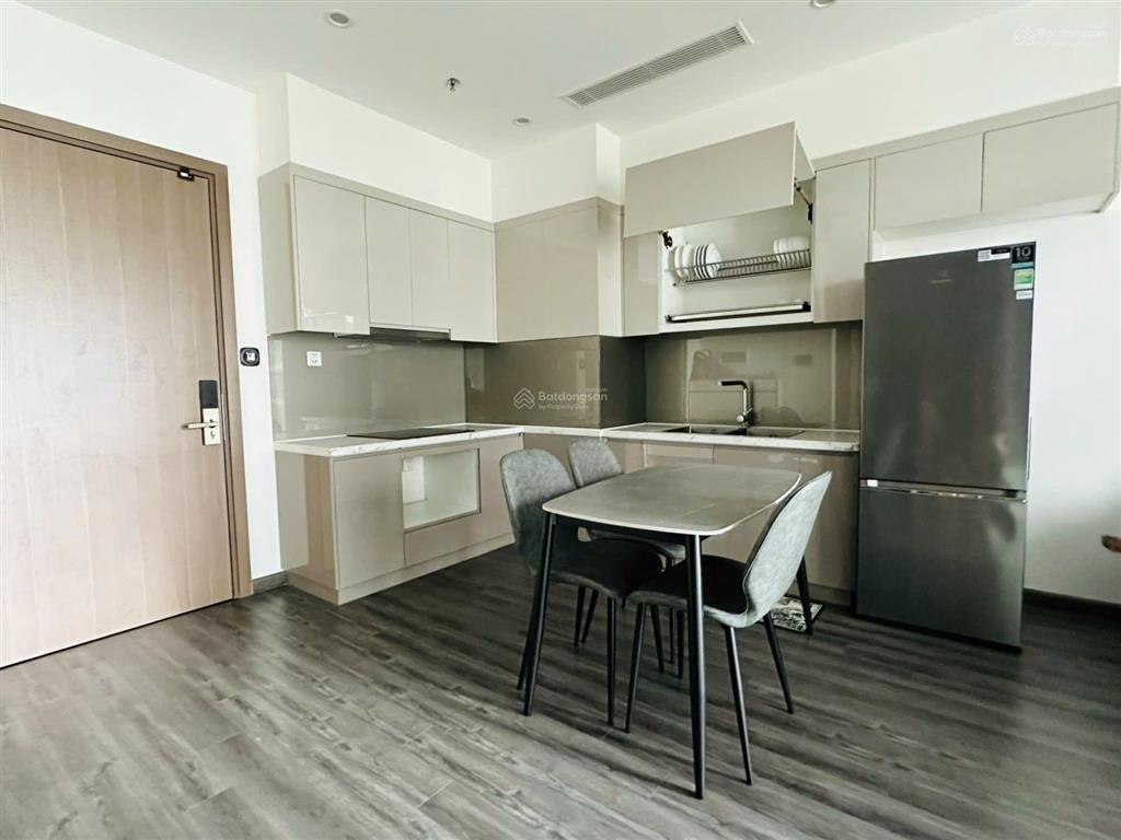 Rẻ và đẹp 1 ngủ +1 tòa r1.03 có giường tầng, full đồ, phân khu free toàn bộ tiện ích của vhop