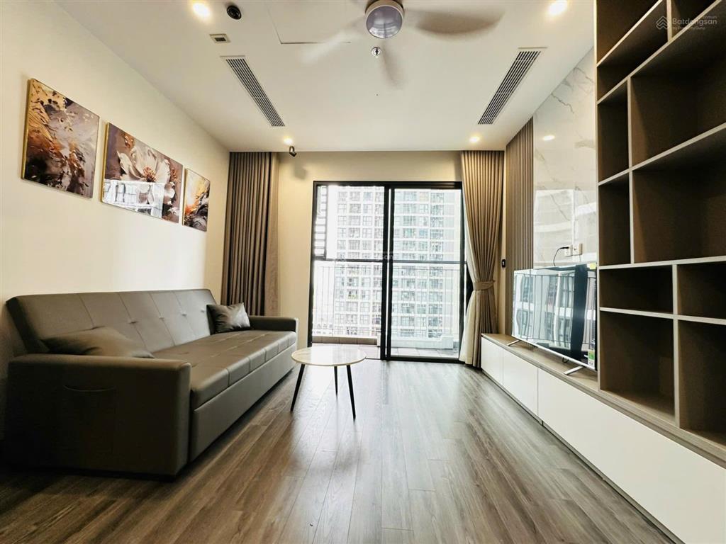 Rẻ và đẹp 1 ngủ +1 tòa r1.03 có giường tầng, full đồ, phân khu free toàn bộ tiện ích của vhop