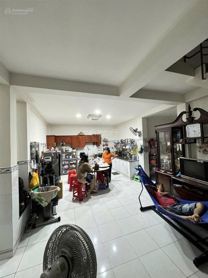 Bán nhà hẻm 520 quốc lộ 13, hbp, thủ đức 4 tầng 4pn giá 6,6 tỷ có 5 phòng cho thuê  0938 677 ***