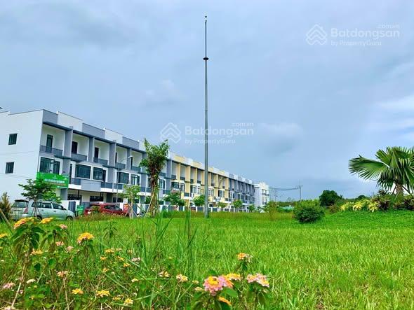 Nhà phố phước đông new city 2 tầng/2pn hoàn thiện giá 2,188 tỷ cam kết thuê 84tr/12th  0938 677 ***