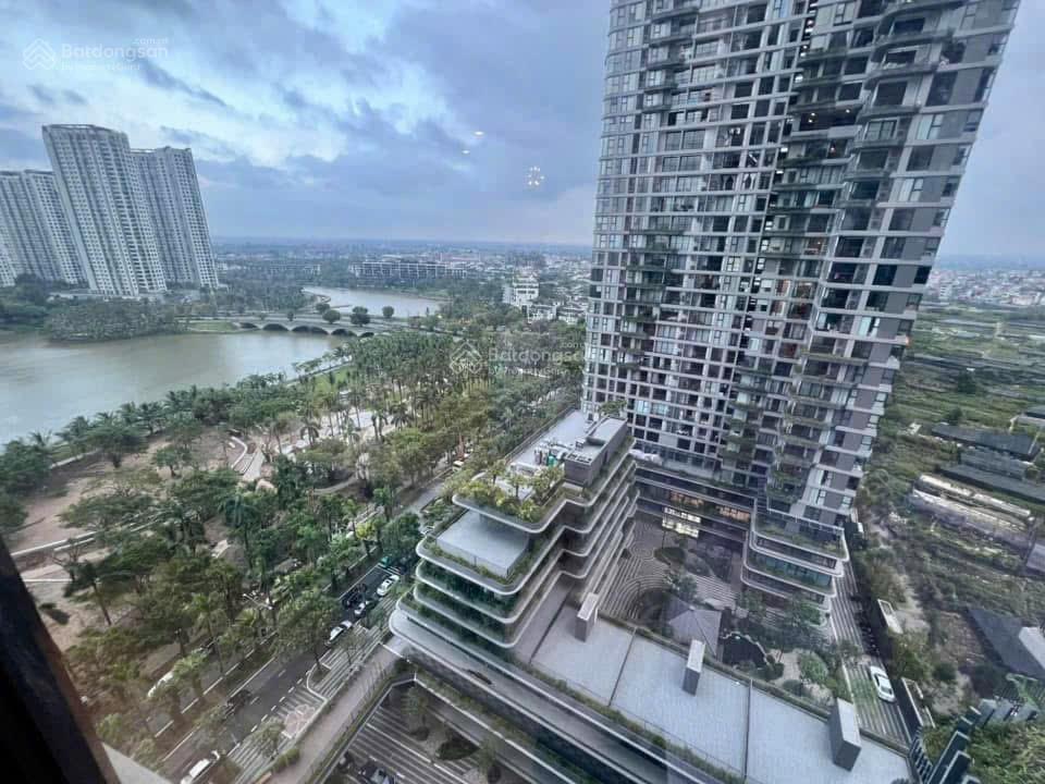 Chỉ 13tr thuê ngay 2pn2vs swanlake onsen view trực diện hồ thiên nga full nội thất.