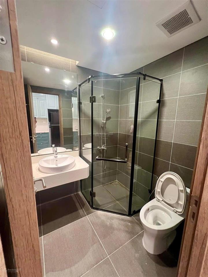 Chỉ 13tr thuê ngay 2pn2vs swanlake onsen view trực diện hồ thiên nga full nội thất.