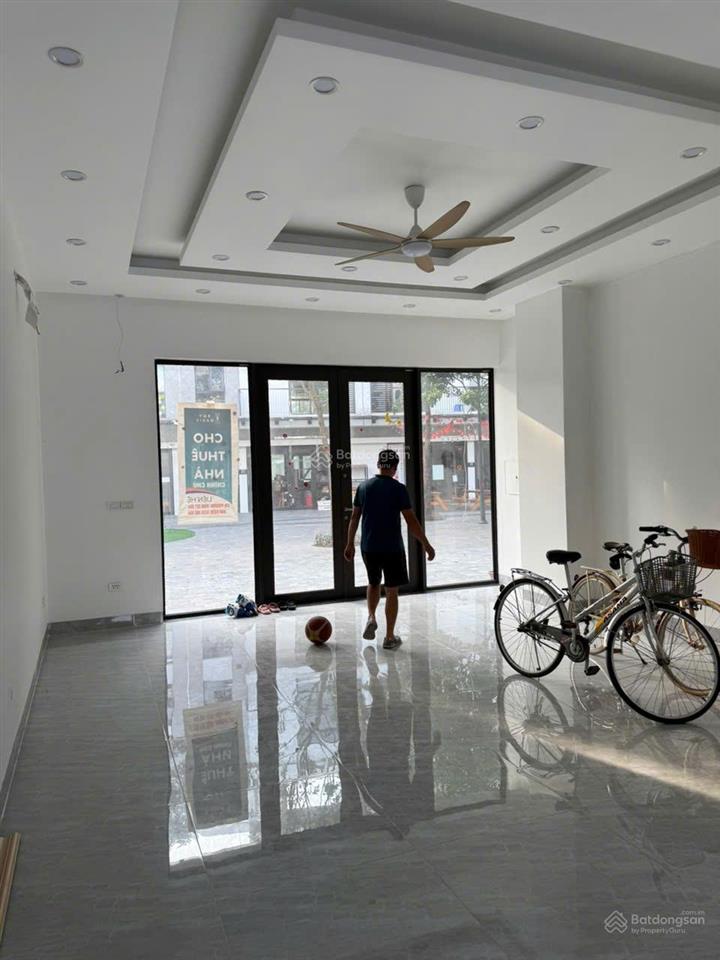 Cho thuê nhà phố vịnh đảo sky oasis  104.5m đã hoàn thiện có thang máy  phương án thuê linh hoạt