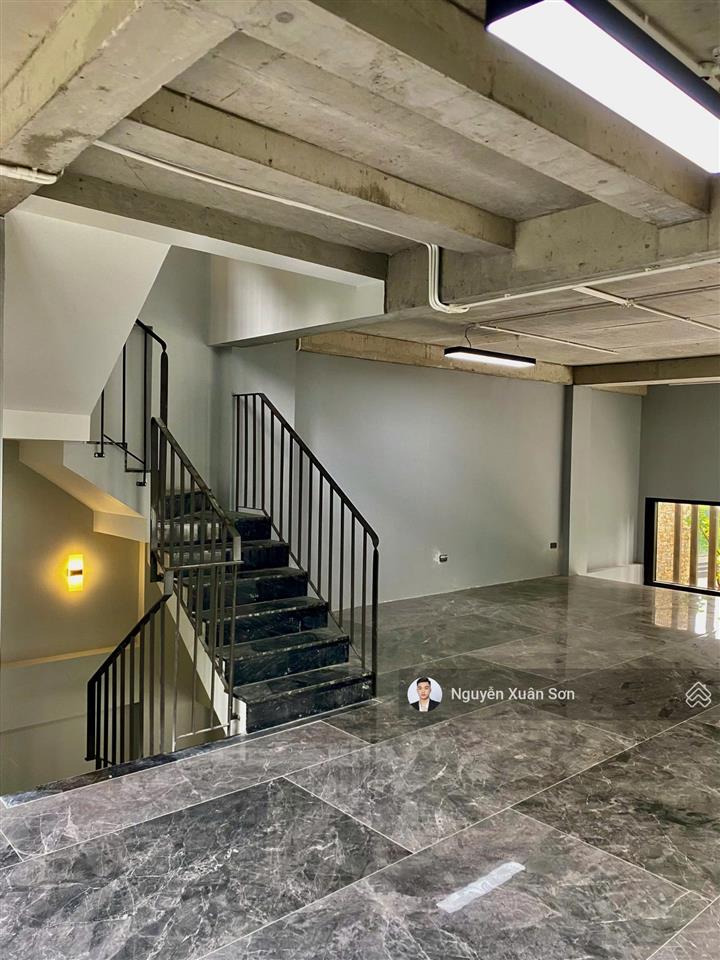 Cho thuê biệt thự nhà phố rừng thông diện tích 140m x 4 tầng đã hoàn thiện đẹp  có thang máy