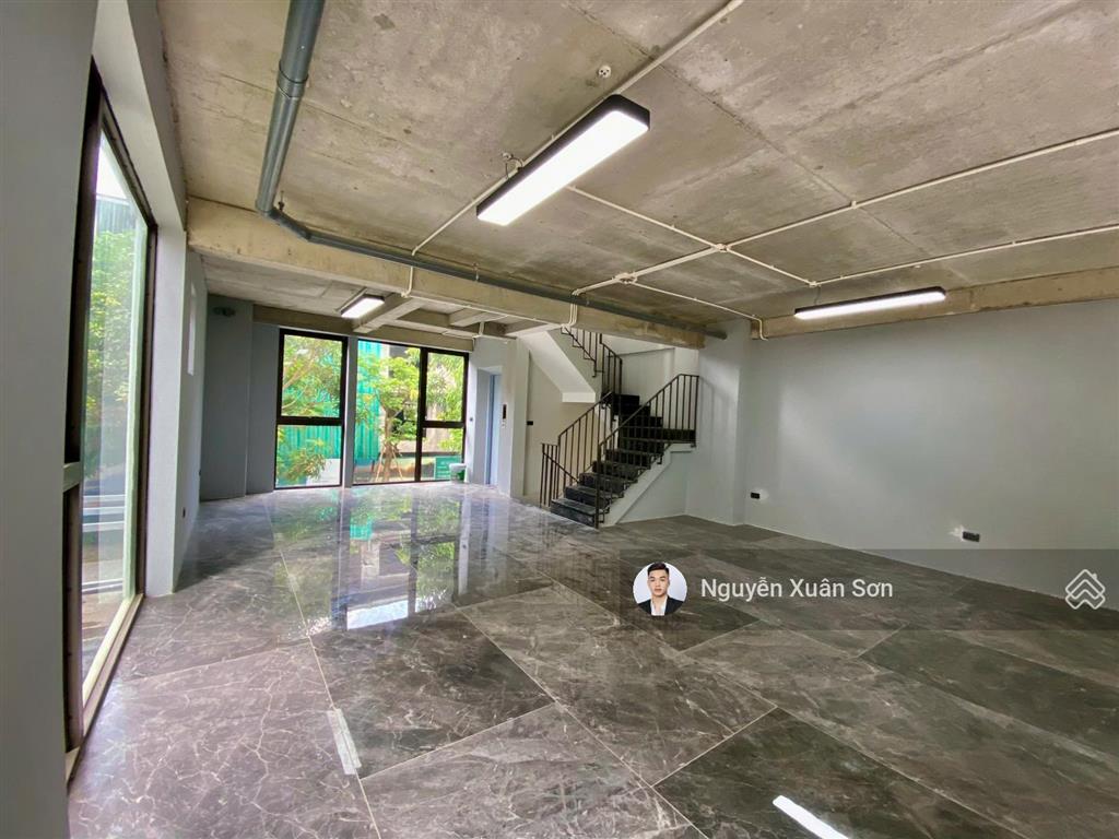 Cho thuê biệt thự nhà phố rừng thông diện tích 140m x 4 tầng đã hoàn thiện đẹp  có thang máy