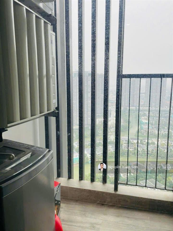 Cho thuê 2n2vs sky forest 63.4m2 tầng cao, full đồ xịn view biệt thự đảo giá 12tr