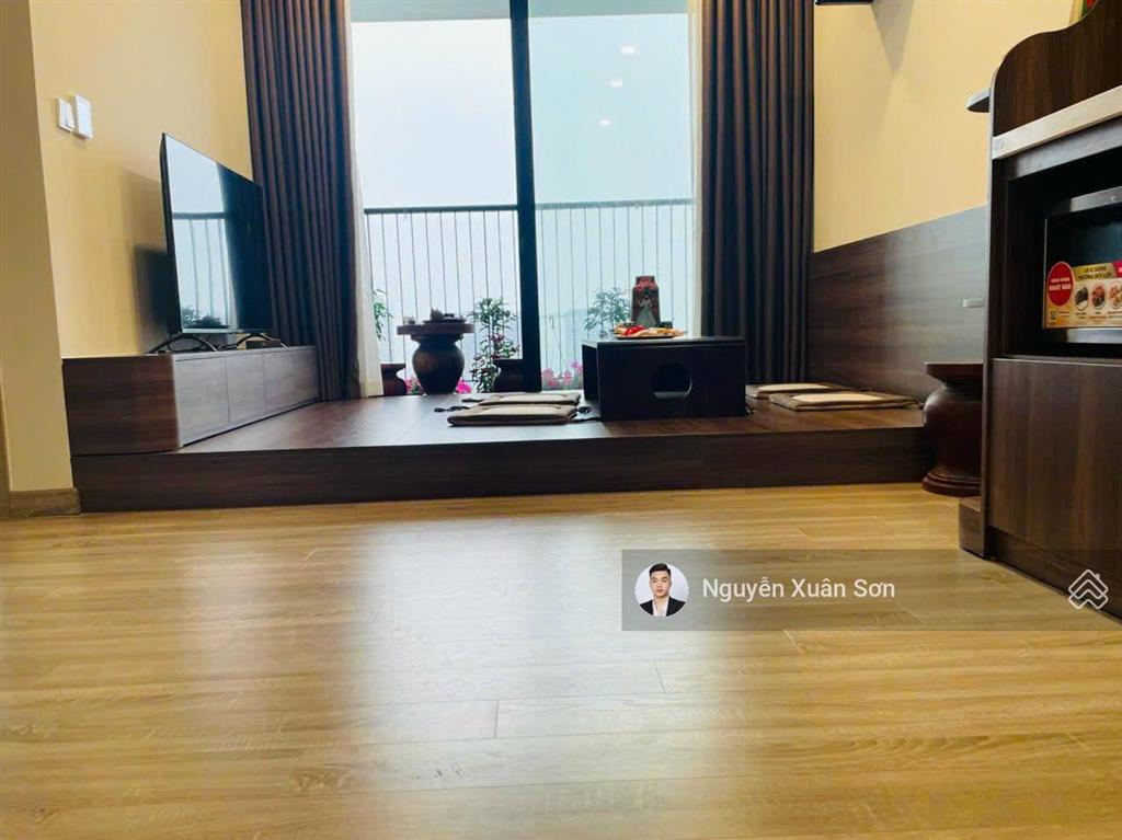 Cho thuê 2n2vs sky forest 63.4m2 tầng cao, full đồ xịn view biệt thự đảo giá 12tr