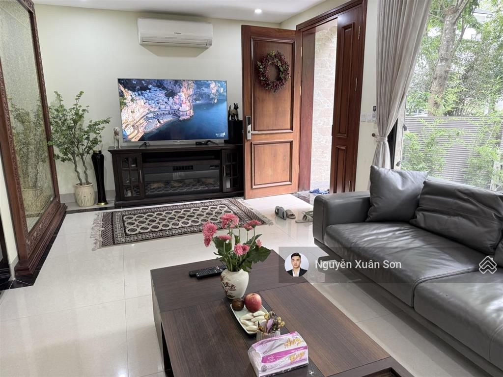 Cho thuê biệt thự song lập vườn tùng ecopark căn góc 165m2 full nội thất giá 35tr
