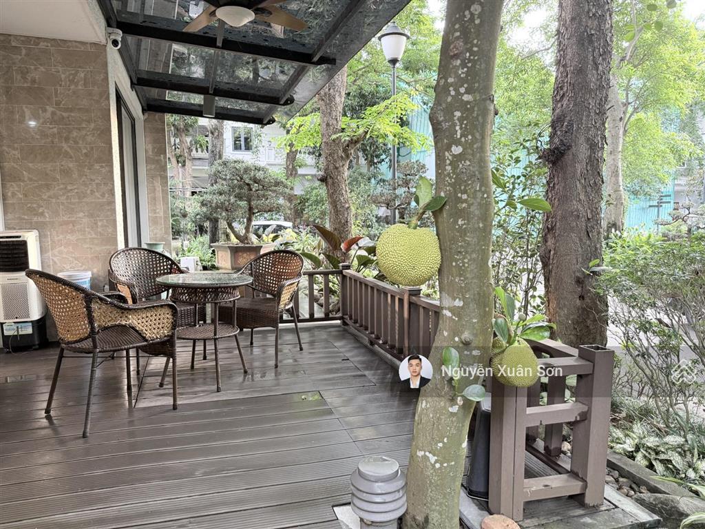 Cho thuê biệt thự song lập vườn tùng ecopark căn góc 165m2 full nội thất giá 35tr