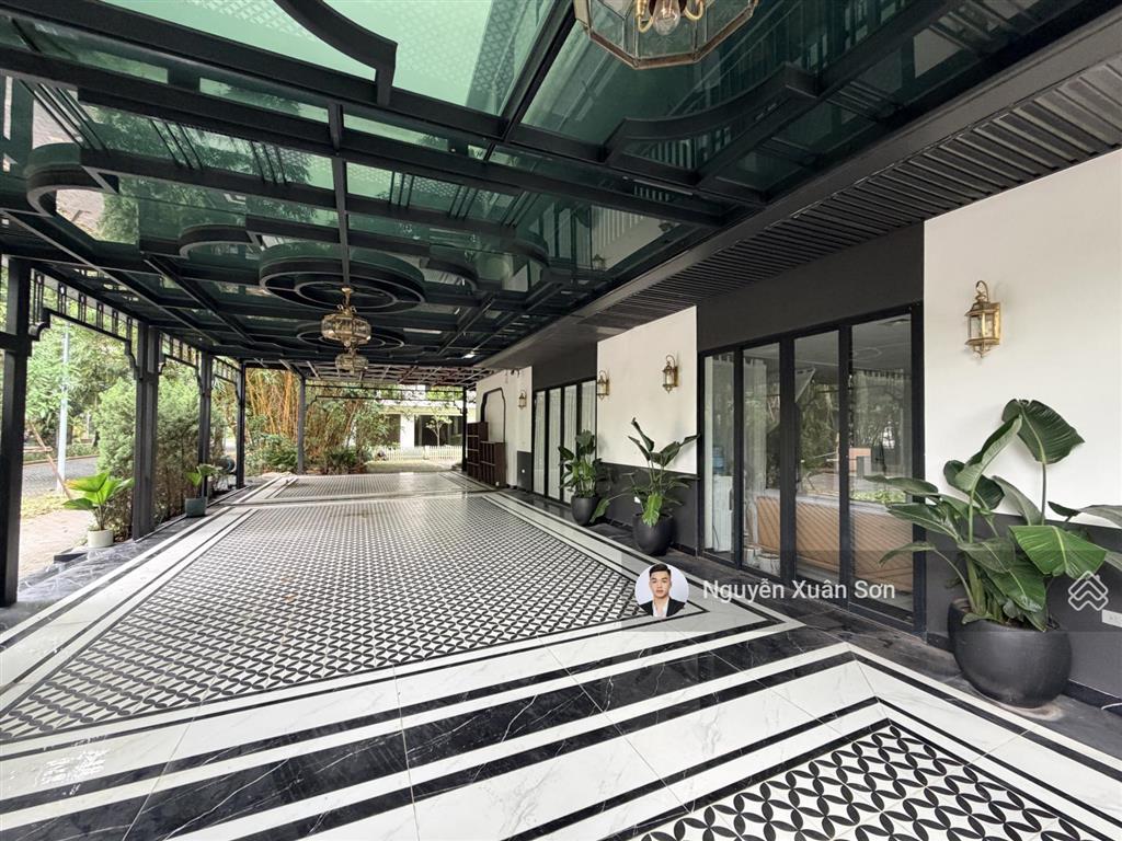 Cho thuê tầng 1 biệt thự song lập mimosa ecopark 284m2 mặt tiền siêu rộng giá 15tr