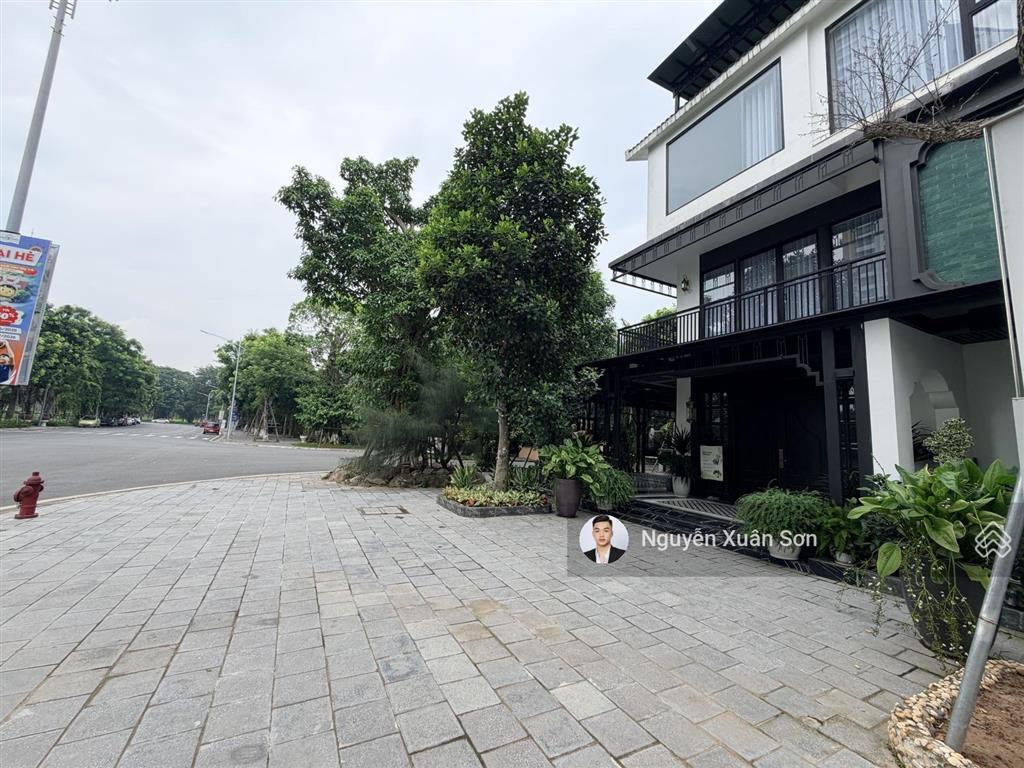 Cho thuê tầng 1 biệt thự song lập mimosa ecopark 284m2 mặt tiền siêu rộng giá 15tr