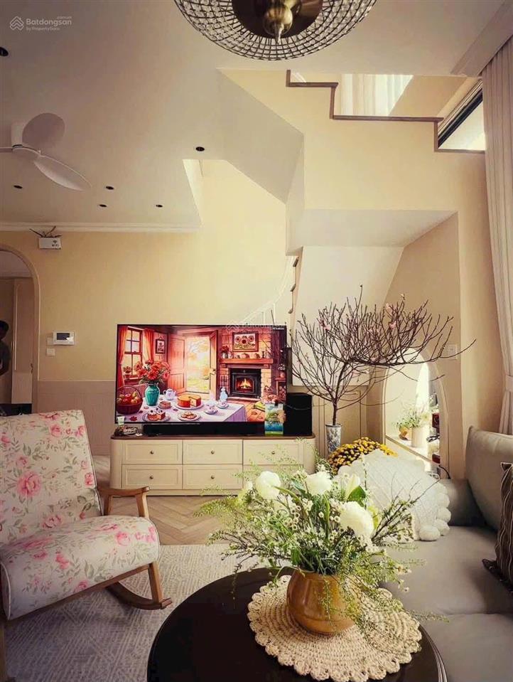 Căn hộ duplex sol forest 3n 3vs full đồ xịn, view biệt thự đảo giá 35tr/th