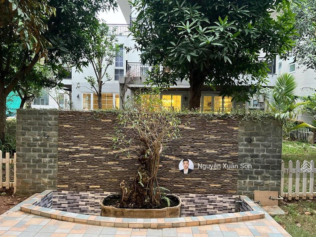 Biệt thự song lập góc marina ecopark 216m2 full nội thất cao cấp giá cực nét 30tr