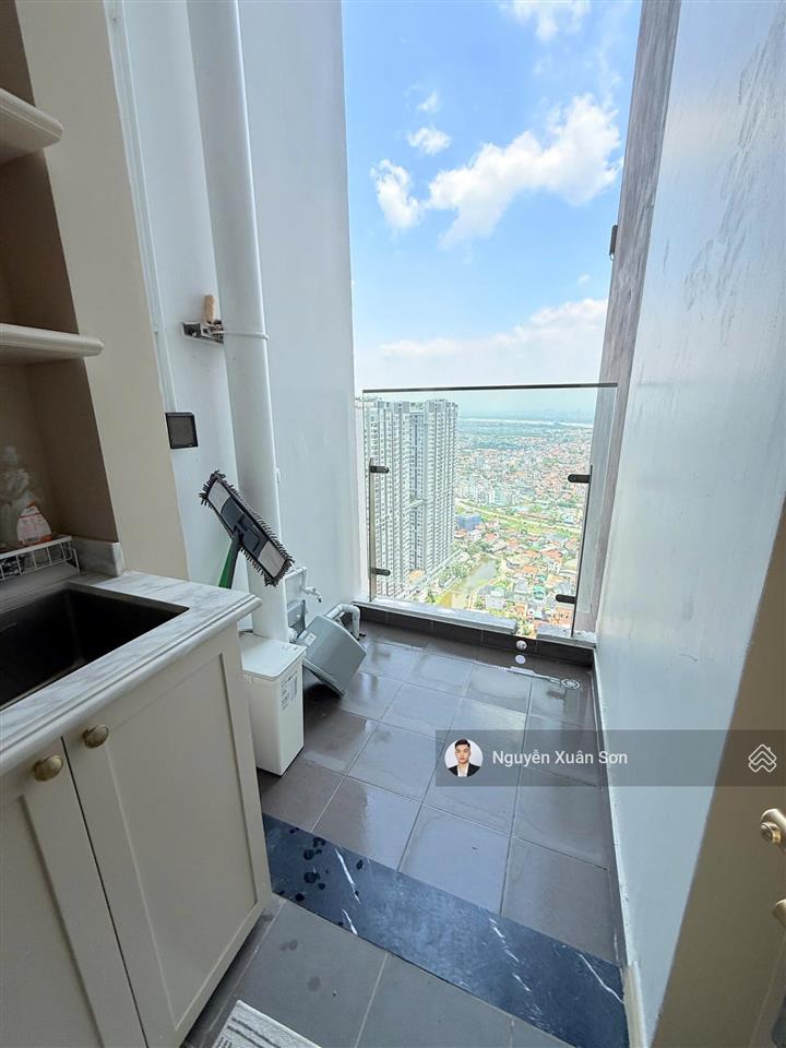 Cho thuê căn hộ duplex 3pn sky oasis ecopark thông tầng siêu sang full nội thất, giá 30tr/th