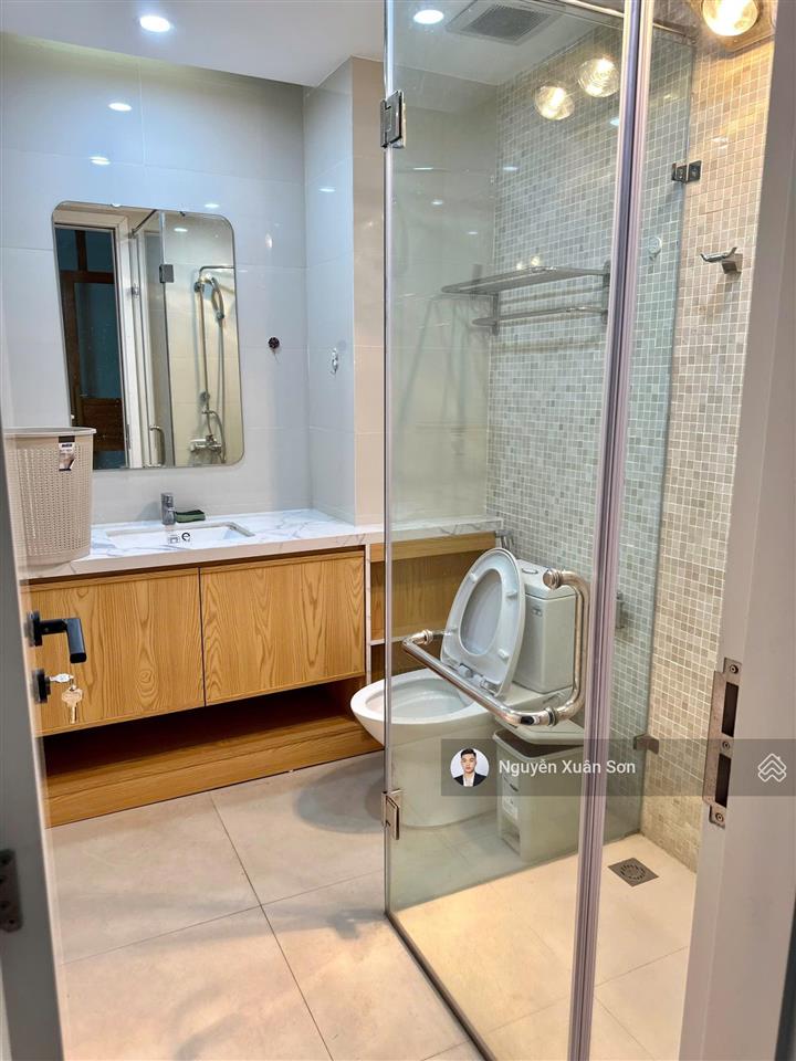 Cho thuê tầng 2,3,4 nhà phố thảo nguyên ecopark 107.5m2 full đồ để ở 4pn giá 20tr