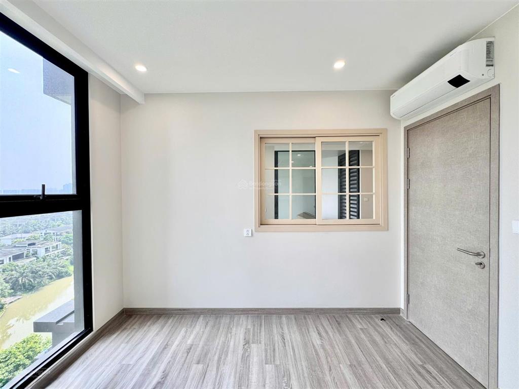 Cho thuê 2n2vs sky forest ban công sân vườn lớn view biệt thự đảo nội thất cơ bản giá 9 triệu
