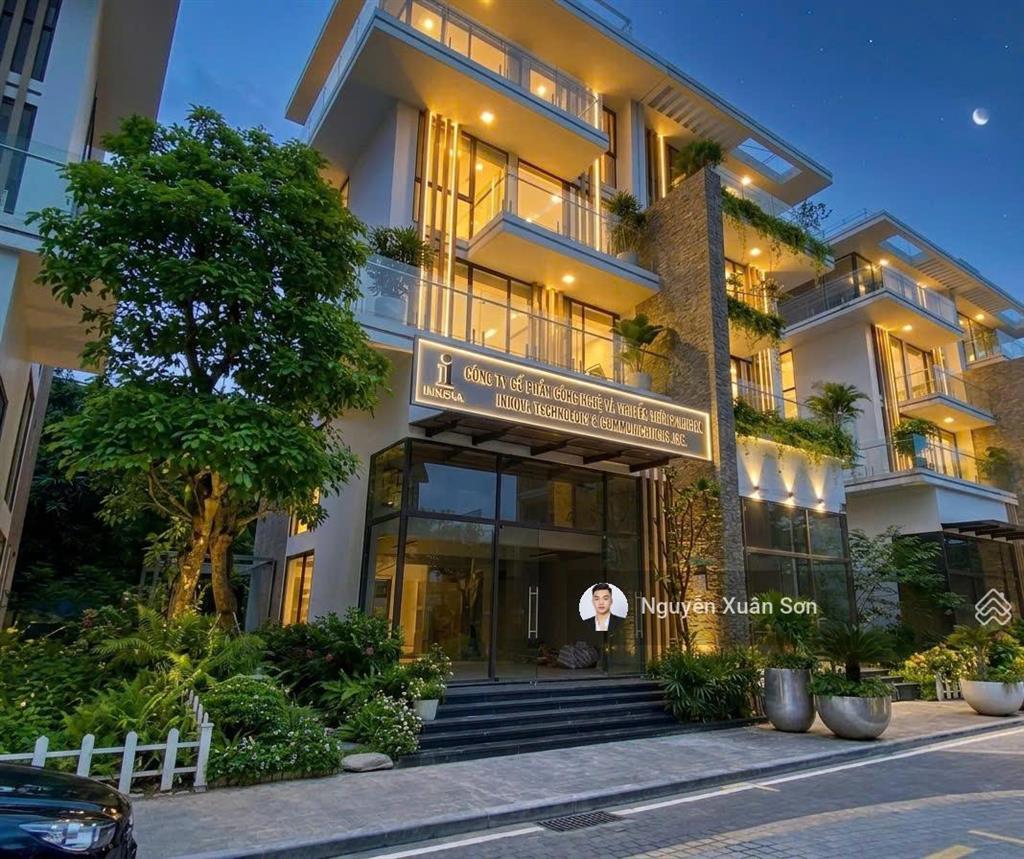 Cho thuê biệt thự nhà phố rừng thông diện tích 140m x 4 tầng đã hoàn thiện đẹp  có thang máy