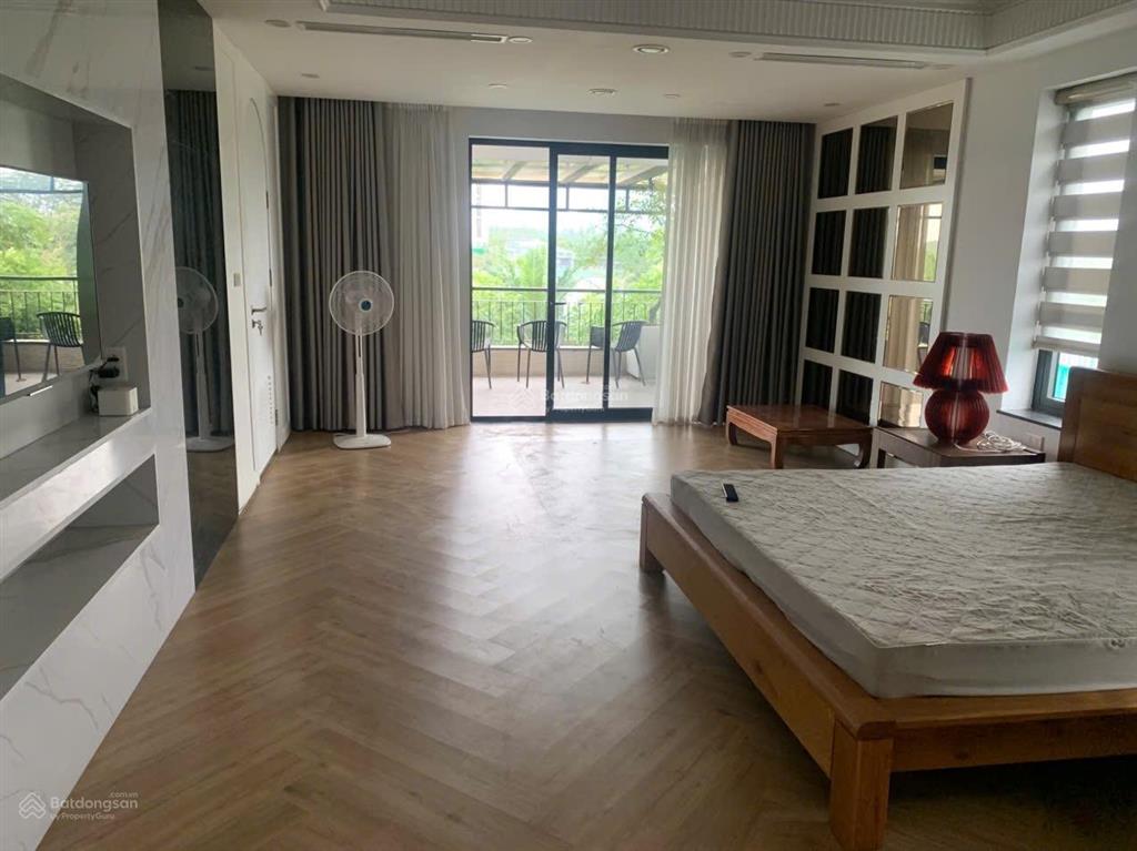 Cho thuê song lập thương mại mimosa ecopark 245m² full nội thất 40 triệu/tháng