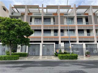 Bán gấp nhà 5x20m tại vạn phúc city  sát trường học quốc tế, công viên & tiện ích cao cấp