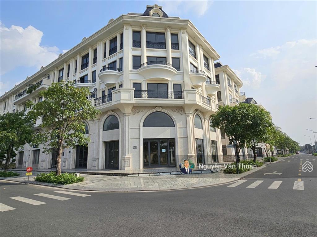Siêu phẩm căn góc vạn phúc city  1200m2 sàn  vị trí chiến lược kinh doanh
