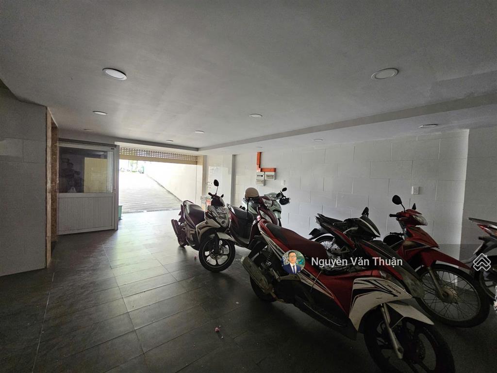 Giá chạm đáy  nhà ngang 7m vạn phúc city  1 hầm 4 tầng thiết kế văn phòng giá tốt