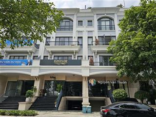 Giá chạm đáy  nhà ngang 7m vạn phúc city  1 hầm 4 tầng thiết kế văn phòng giá tốt