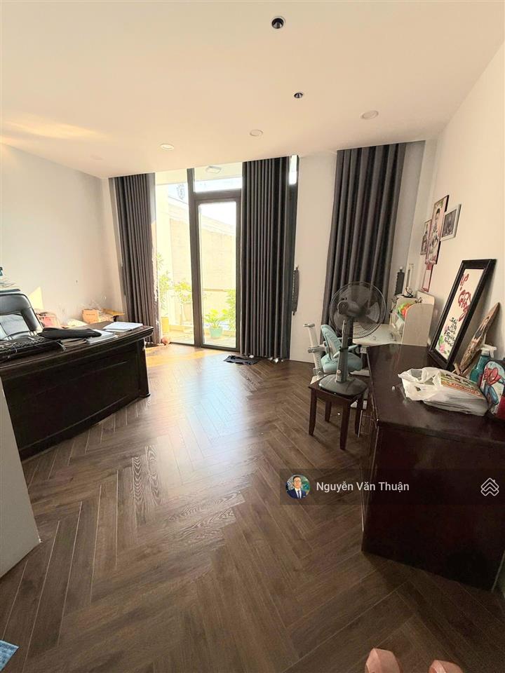 Nhà 4 tầng vạn phúc city 16,5 tỷ cách trường quốc tế emasi 70m đậu ô tô trước nhà thoải mái