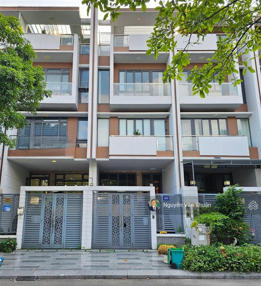Nhà 4 tầng vạn phúc city 16,5 tỷ cách trường quốc tế emasi 70m đậu ô tô trước nhà thoải mái