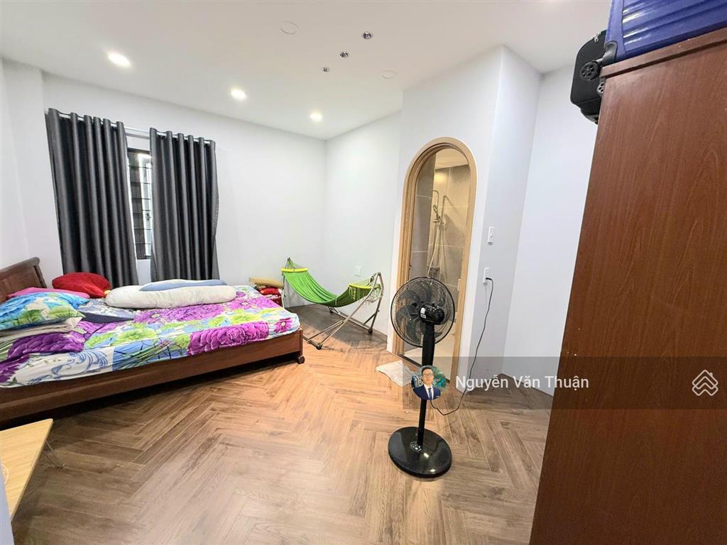 Nhà 4 tầng vạn phúc city 16,5 tỷ cách trường quốc tế emasi 70m đậu ô tô trước nhà thoải mái