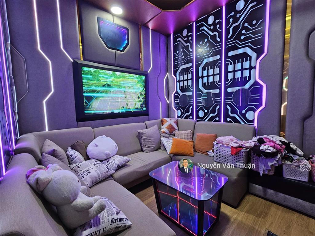 Bán biệt thự gần kđt vạn phúc  300m2  phù hợp cho gia đình cần không gian sống thoải mái