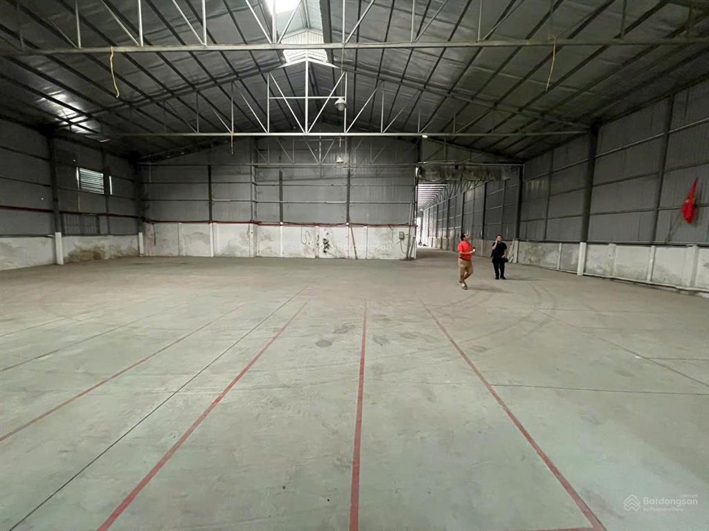 Cho thuê kho xưởng kim bài thanh oai, dt 480m, mt 15m xe công đỗ cửa điện 3 pha giá 15 triệu