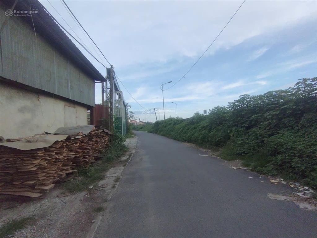 Cho thuê kho đường thượng cát, bắc từ liêm. 1100m2, cao 6  8, điện 3fa, xe công đỗ cửa. giá 35k/m2