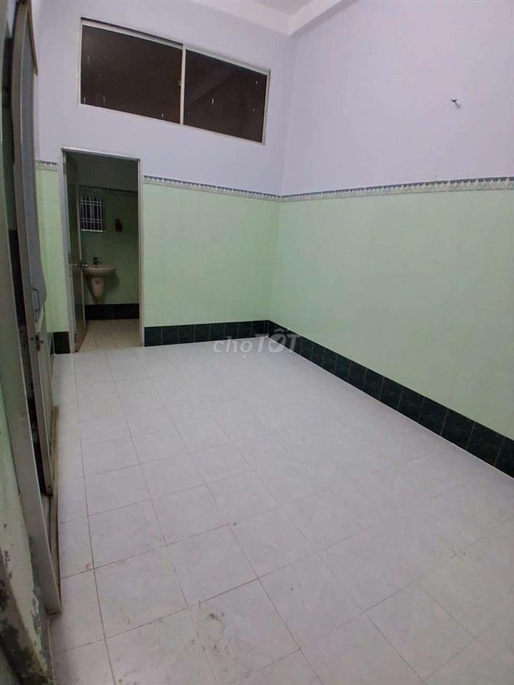 Phòng trọ giá 3 triệu có van công Tân Bình