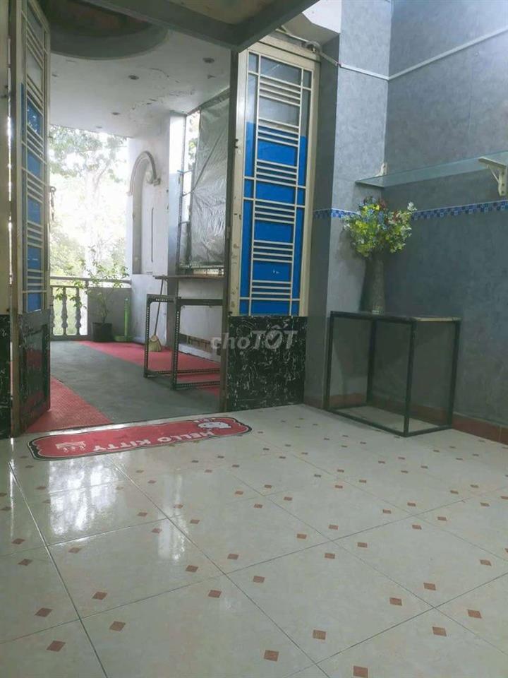 phòng trọ gần trường đh kinh tế, cần 2,3 người ở ghép, giá sinh viên