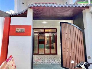Nhà đẹp, hẻm nhánh, cách hồ Búng Xáng chỉ 50 m, đậu xe hơi thoải mái